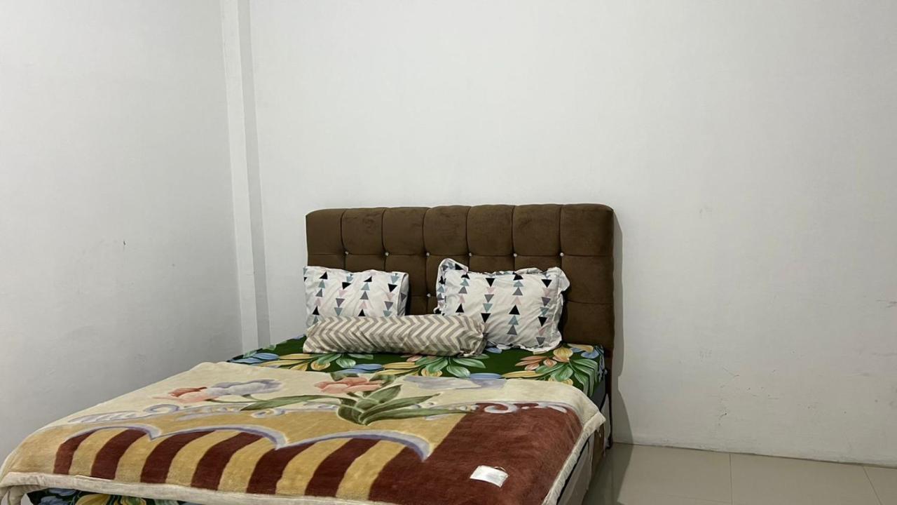 Rumah 25 Syariah Bukittinggi Esterno foto